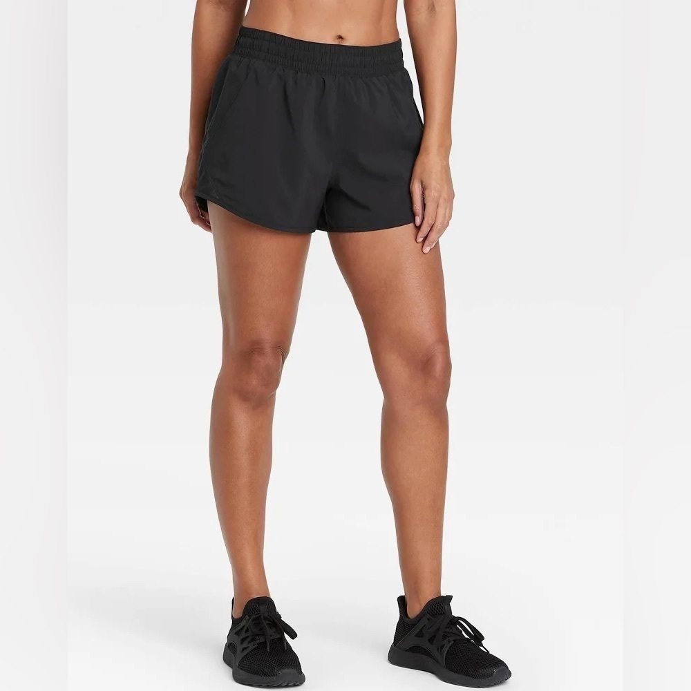 NWT All in Motion Women's Mid-Rise 3" Run Shorts - Picture 2 of 4